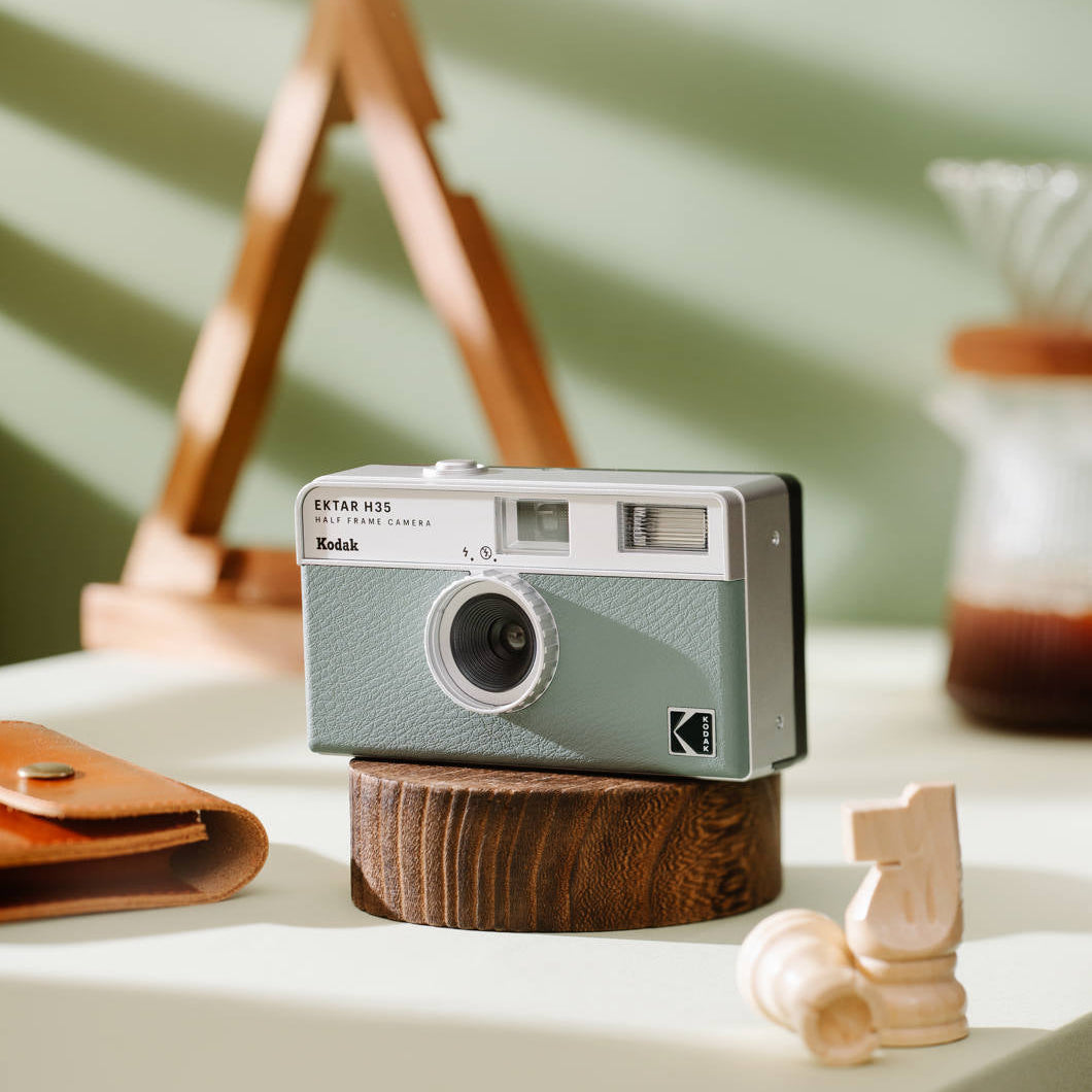 Kodak EKTAR H35 Half Frame Camera, compact instant camera with vintage design and manual controls, perfect for film photography enthusiasts.