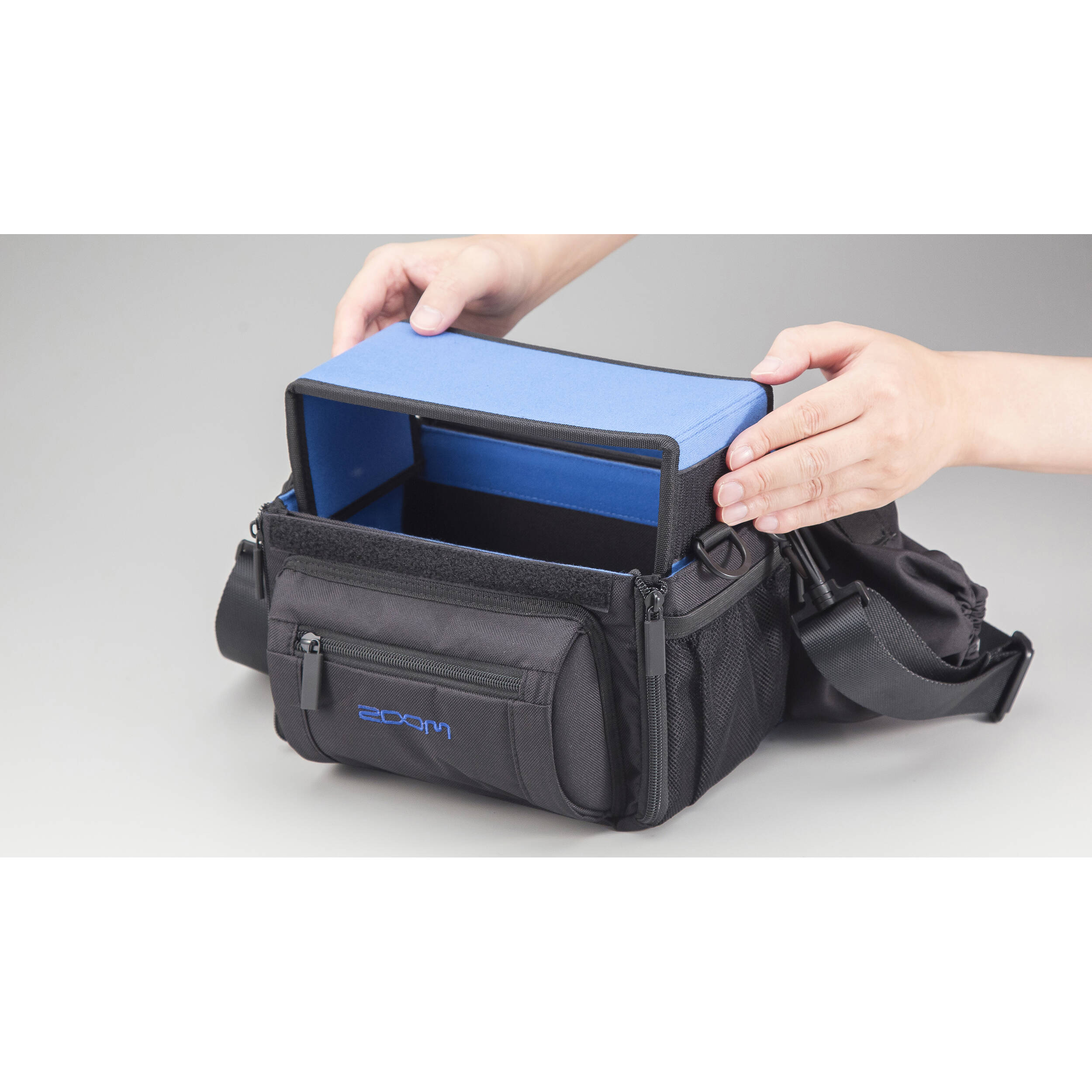Zoom PCF-8n microphone bag and case, black protective storage for Zoom microphones, durable and compact for travel and storage.