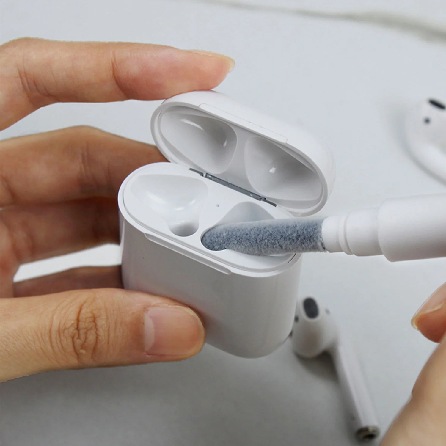 Essentials CleanKit In Ear iekšauss austiņu tīrīšanas komplekts