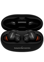 Beyerdynamic Amiron 100 wireless in-ear headphones, black case view 2