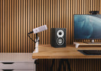 Elgato Wave Mic Arm Pro, white, in use