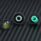 FiiO HS18 headphone earpads with soft cushioning and black fabric, designed for comfortable fit and sound isolation.