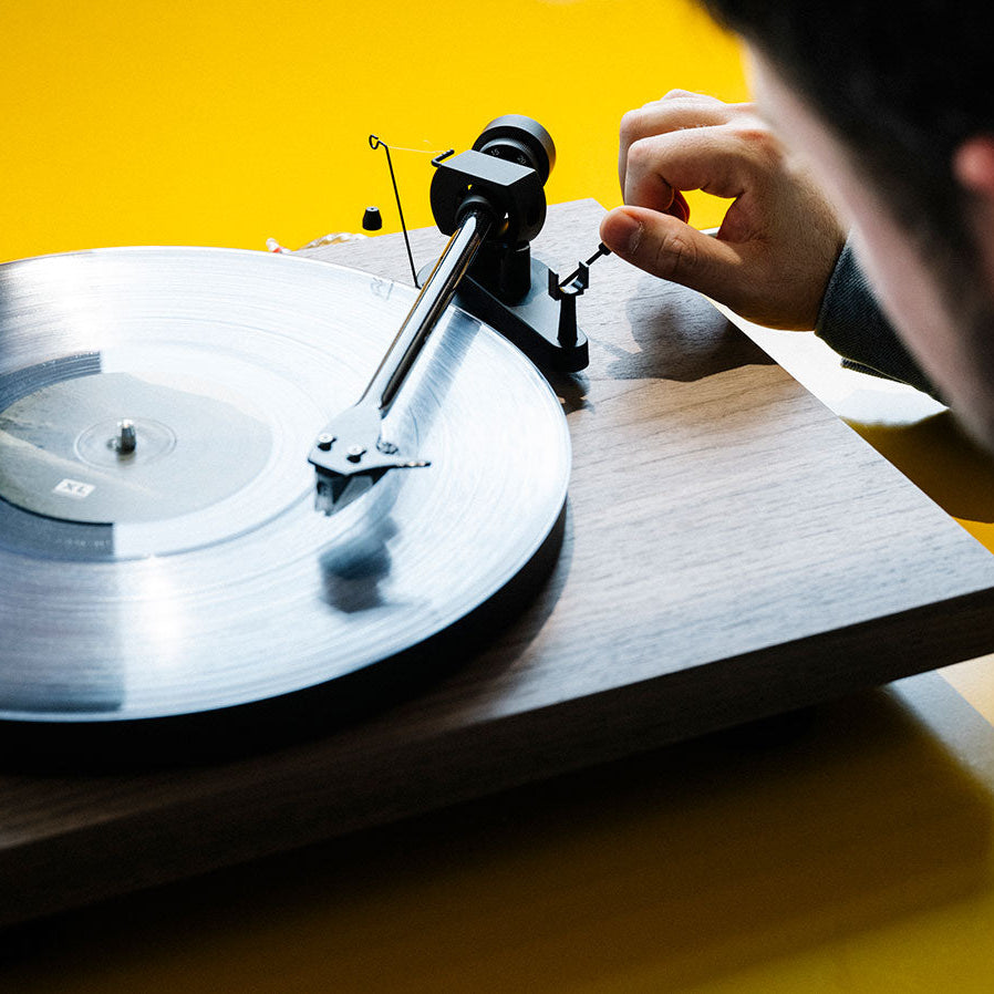 Pro-Ject Debut EVO 2 turntables, alternate view 26
