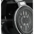 Sennheiser HD 650 studio headphones, open-back ear cup