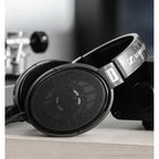 Sennheiser HD 650 studio headphones, ear cushions detail