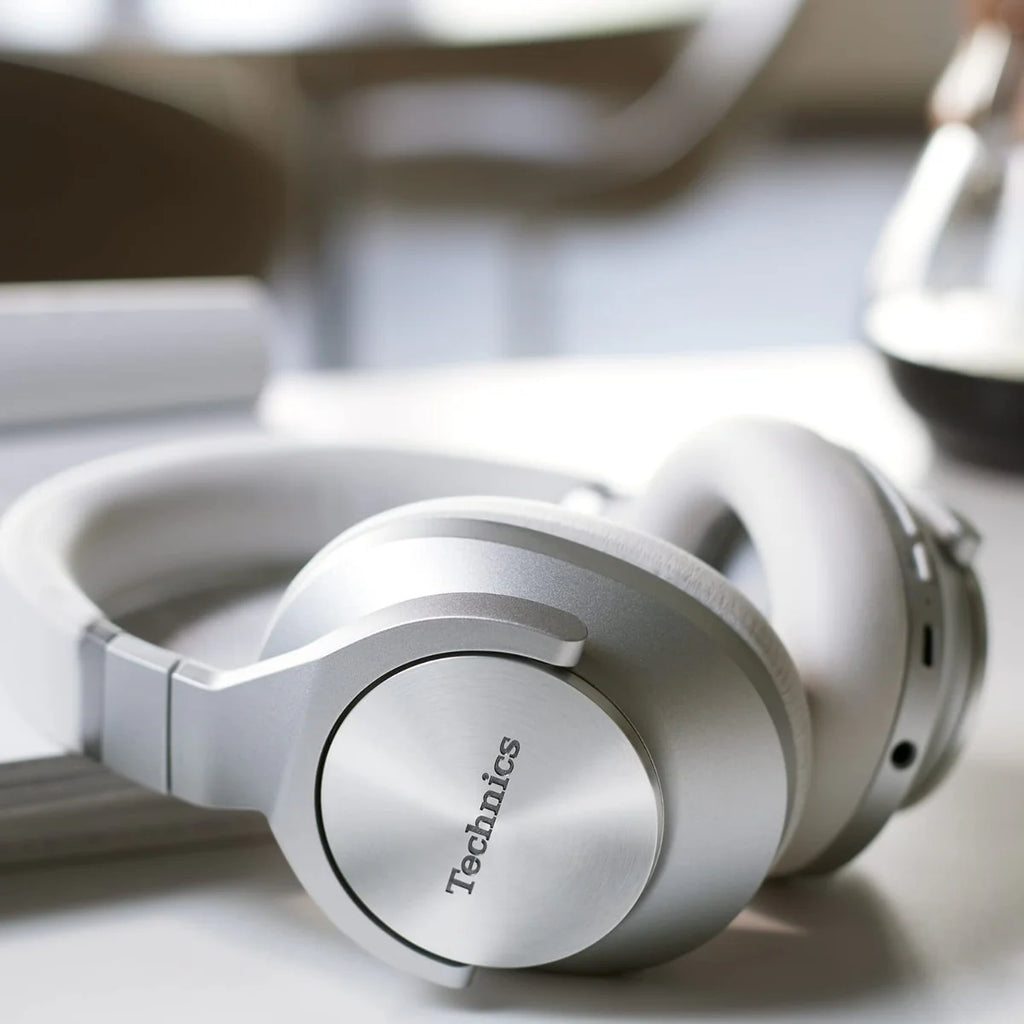 Technics EAH-A800 wireless headphones, ear cushion detail in black