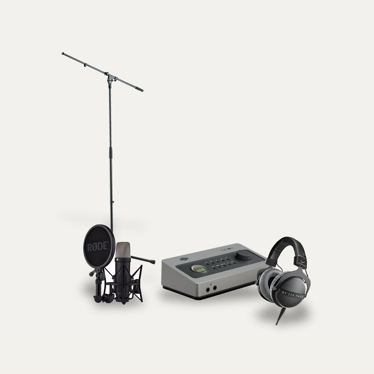 Universal Audio Volt 4P Max + Rode NT1 5th Gen + Beyerdynamic DT 770 Pro X Studio Set – Microphone Finish Black