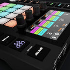 Wolfmix W1 MK3 backlit pads and encoders detail